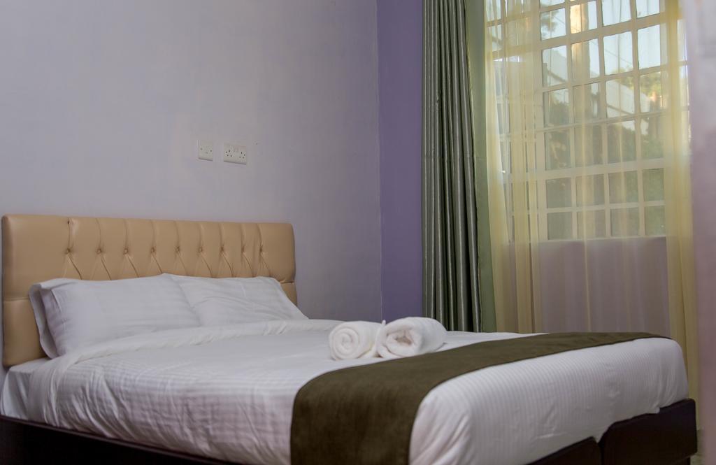 Kuniville Guest House Ниери Екстериор снимка