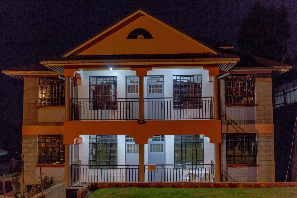 Kuniville Guest House Ниери Екстериор снимка