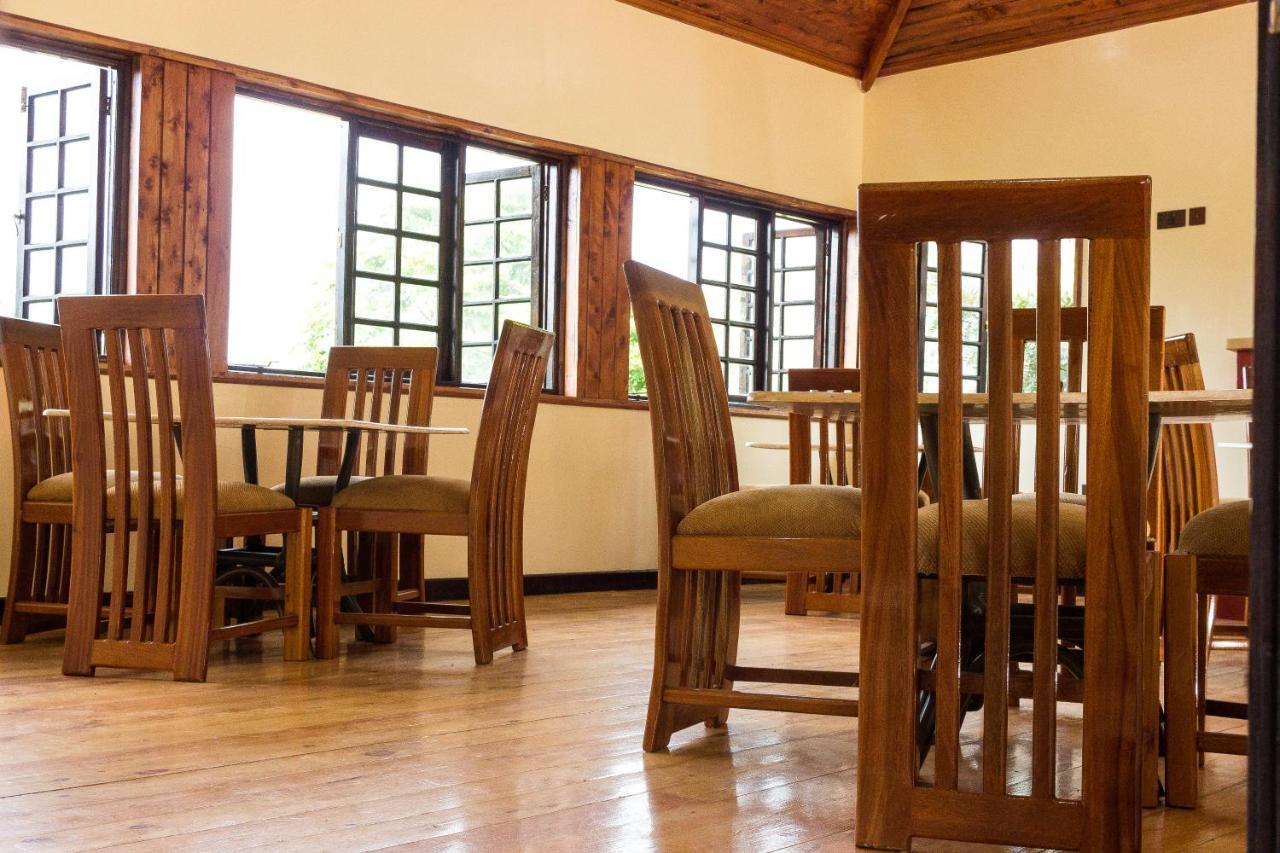 Kuniville Guest House Ниери Екстериор снимка