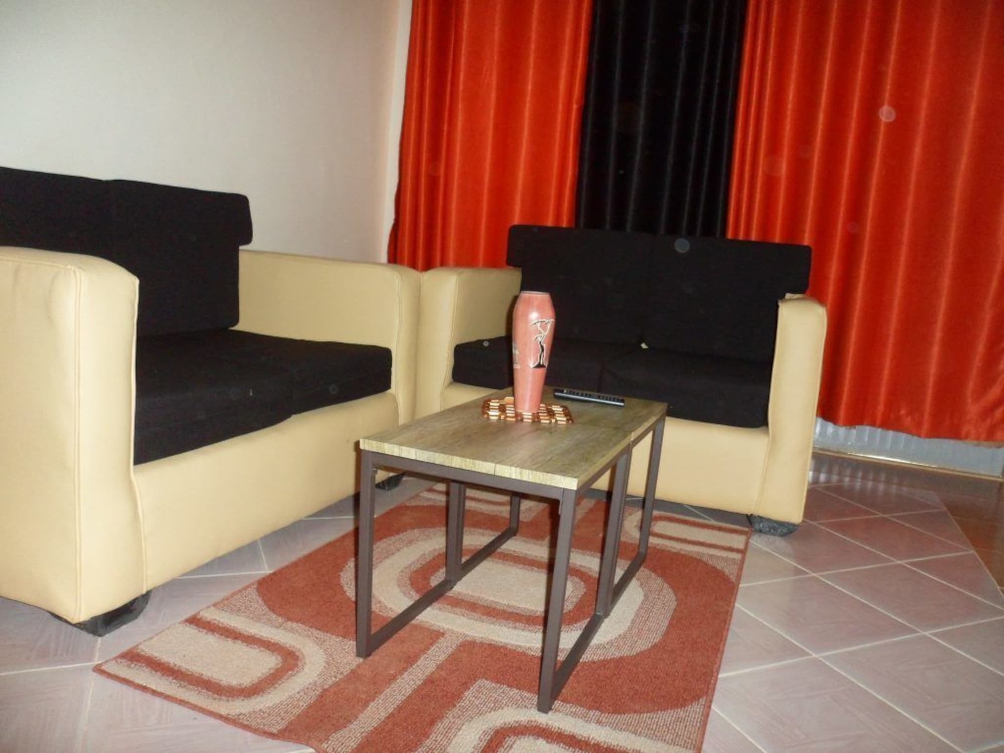 Kuniville Guest House Ниери Екстериор снимка