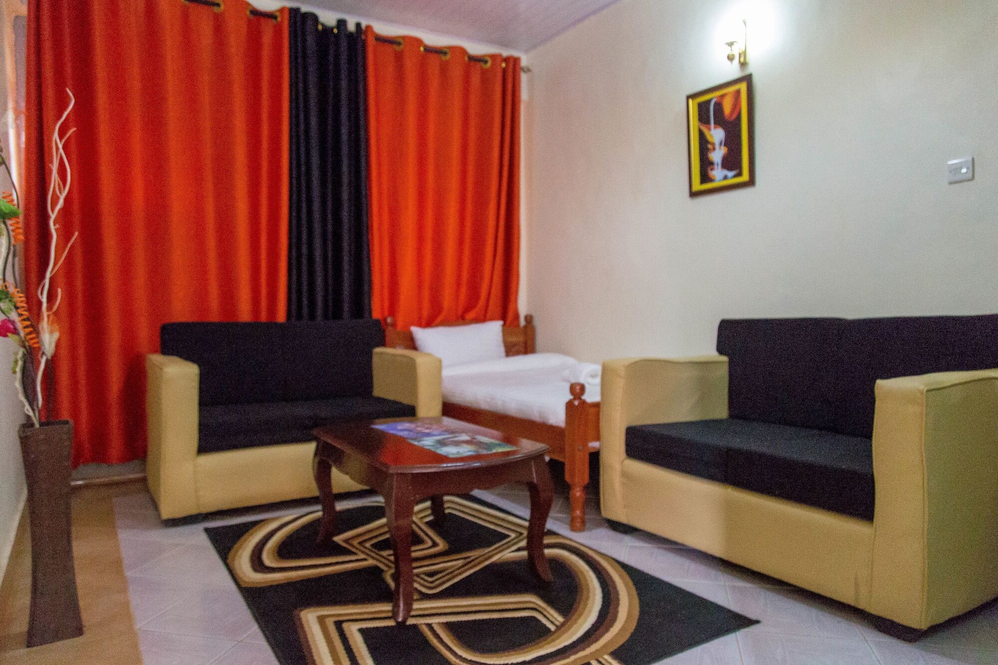 Kuniville Guest House Ниери Екстериор снимка